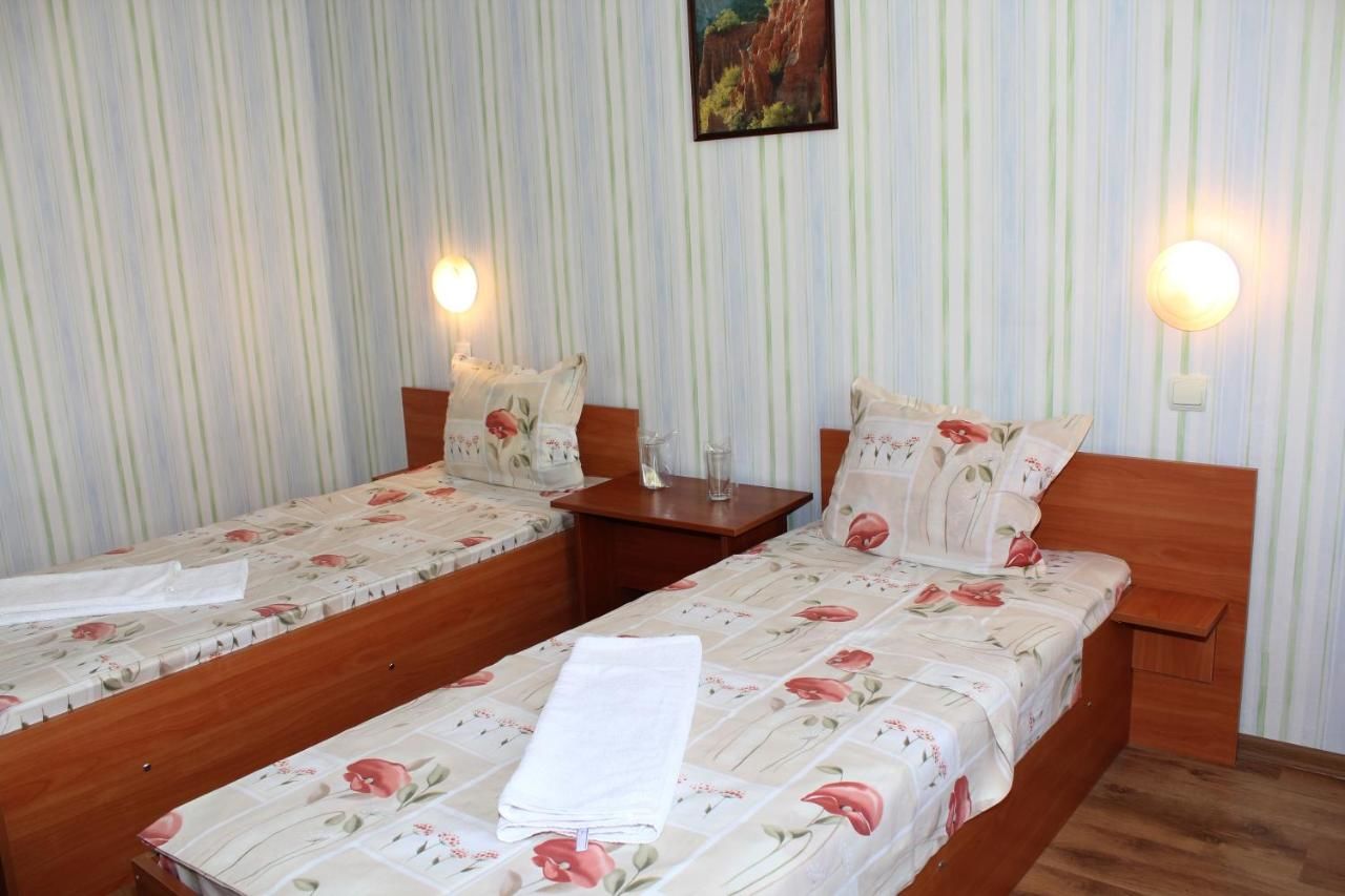 Отель Hotel Trakia Пазарджик