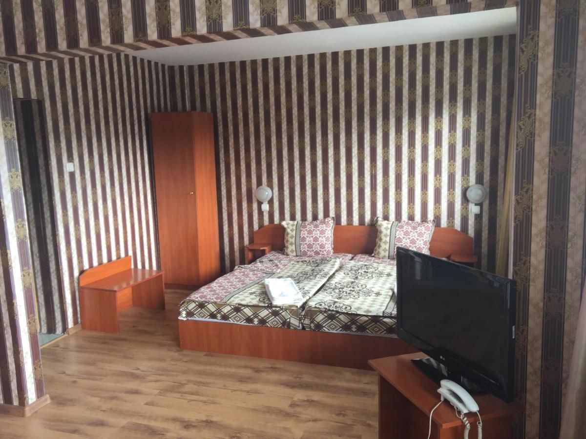 Отель Hotel Trakia Пазарджик